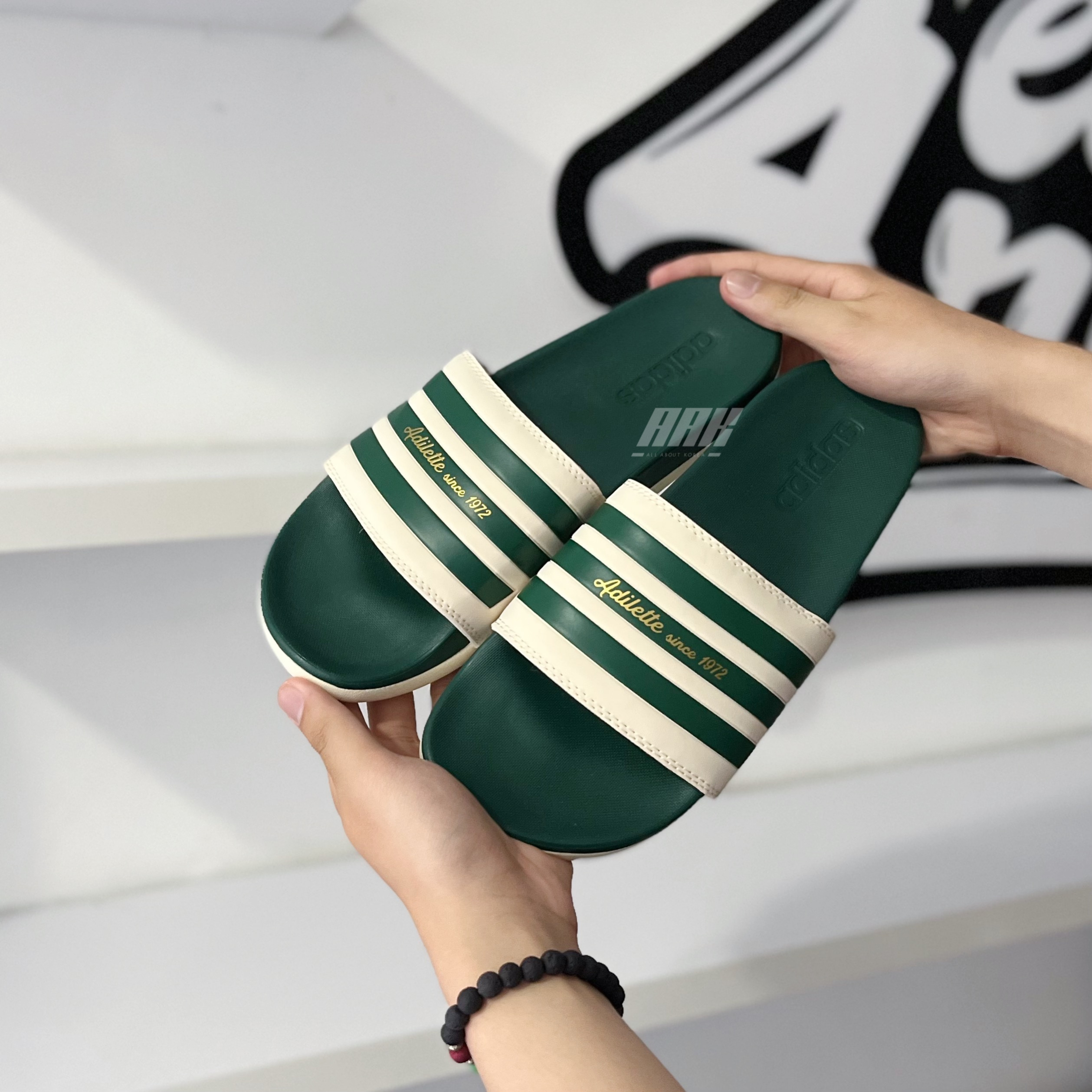 ADIDAS ADILETTE COMFORT GREEN ( GW8754 )