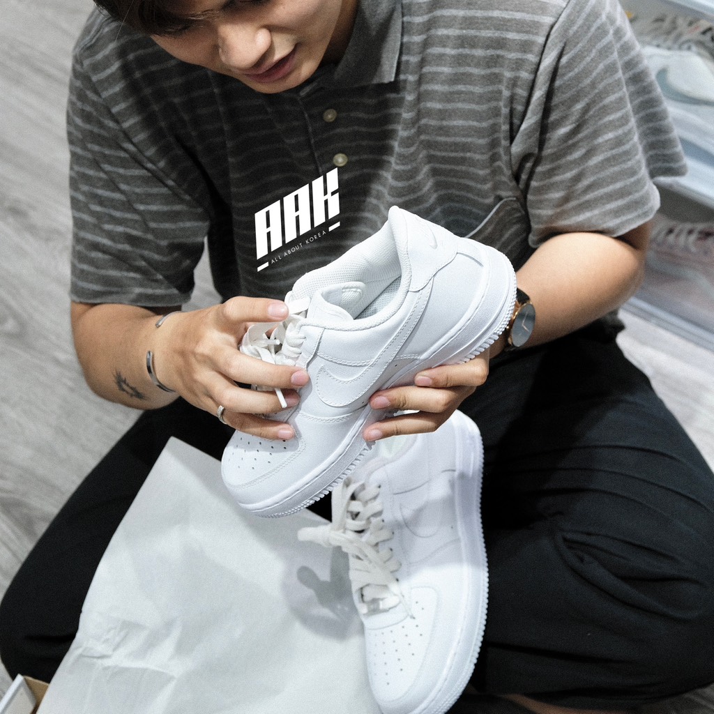 NIKE AIR FORCE 1 07 LOW WHITE