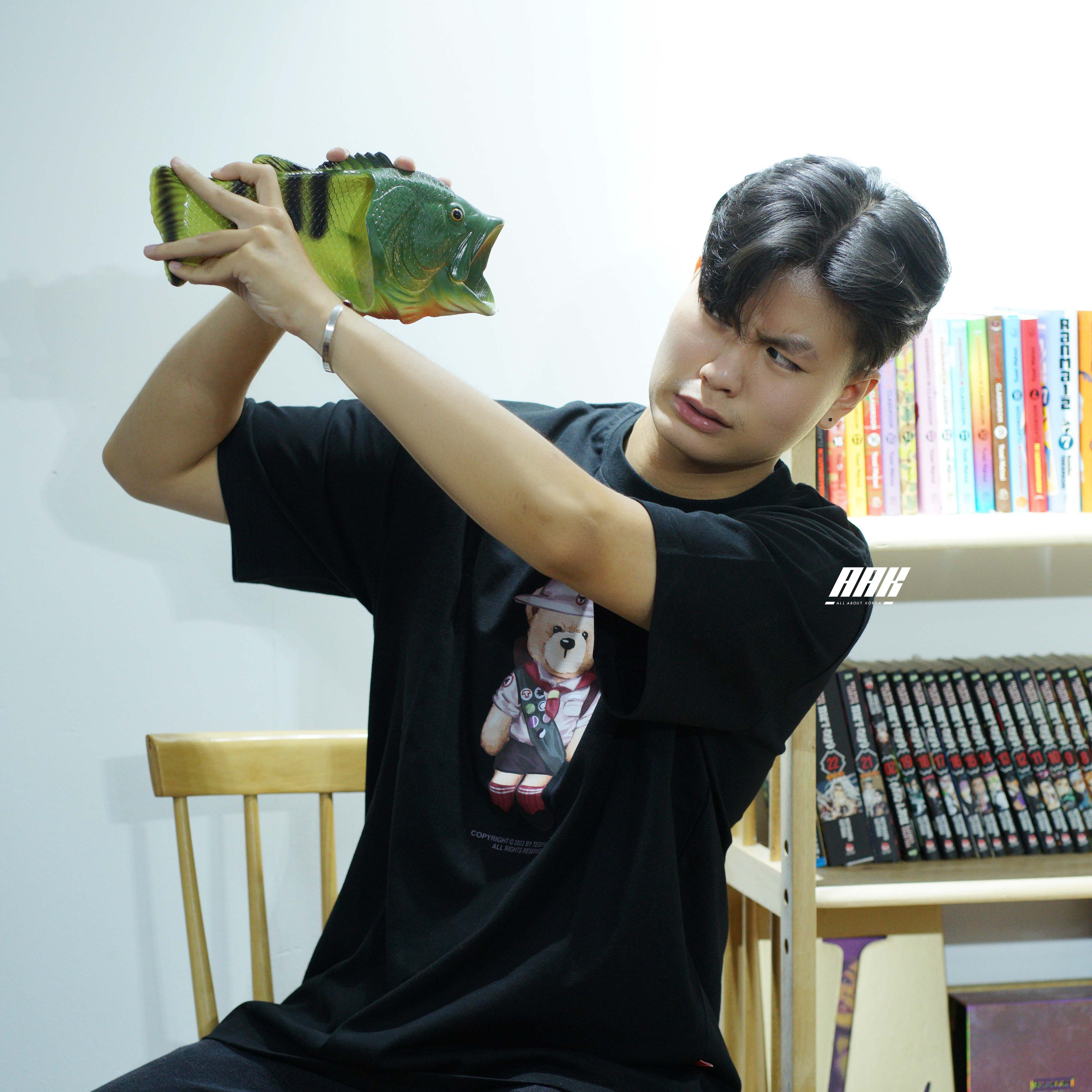 TEDDY ISLAND TEE - BOY SCOUT (22SS05) - BLACK