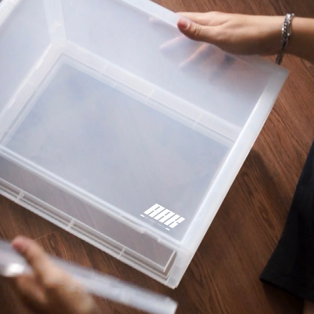 CLEAR SHOE CONTAINERS HOLY BOX