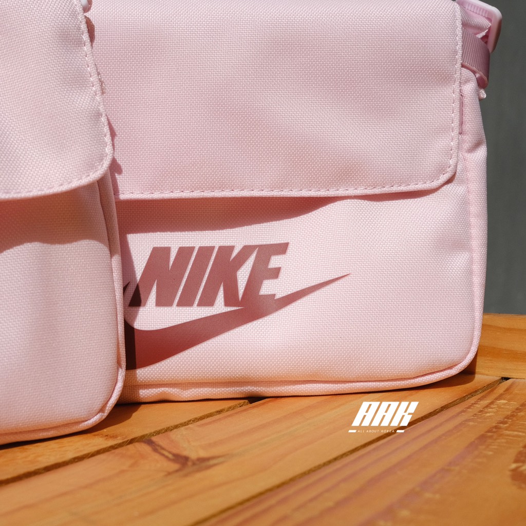 NIKE CROSS BODY FUTURA / PINKFOAM - CW9300 663