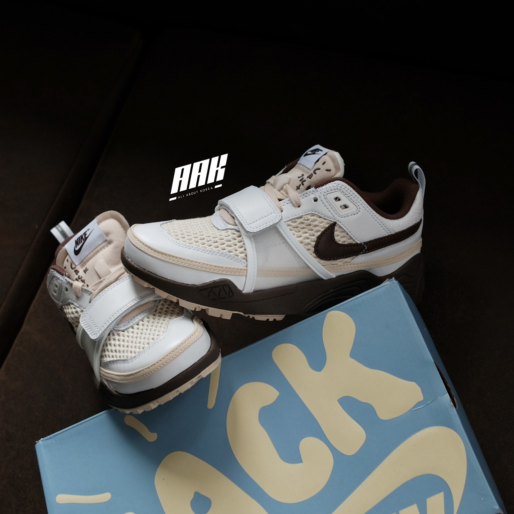 TRAVIS SCOTT X NIKE ZOOM FIELD JAXX  (HQ3073 100)