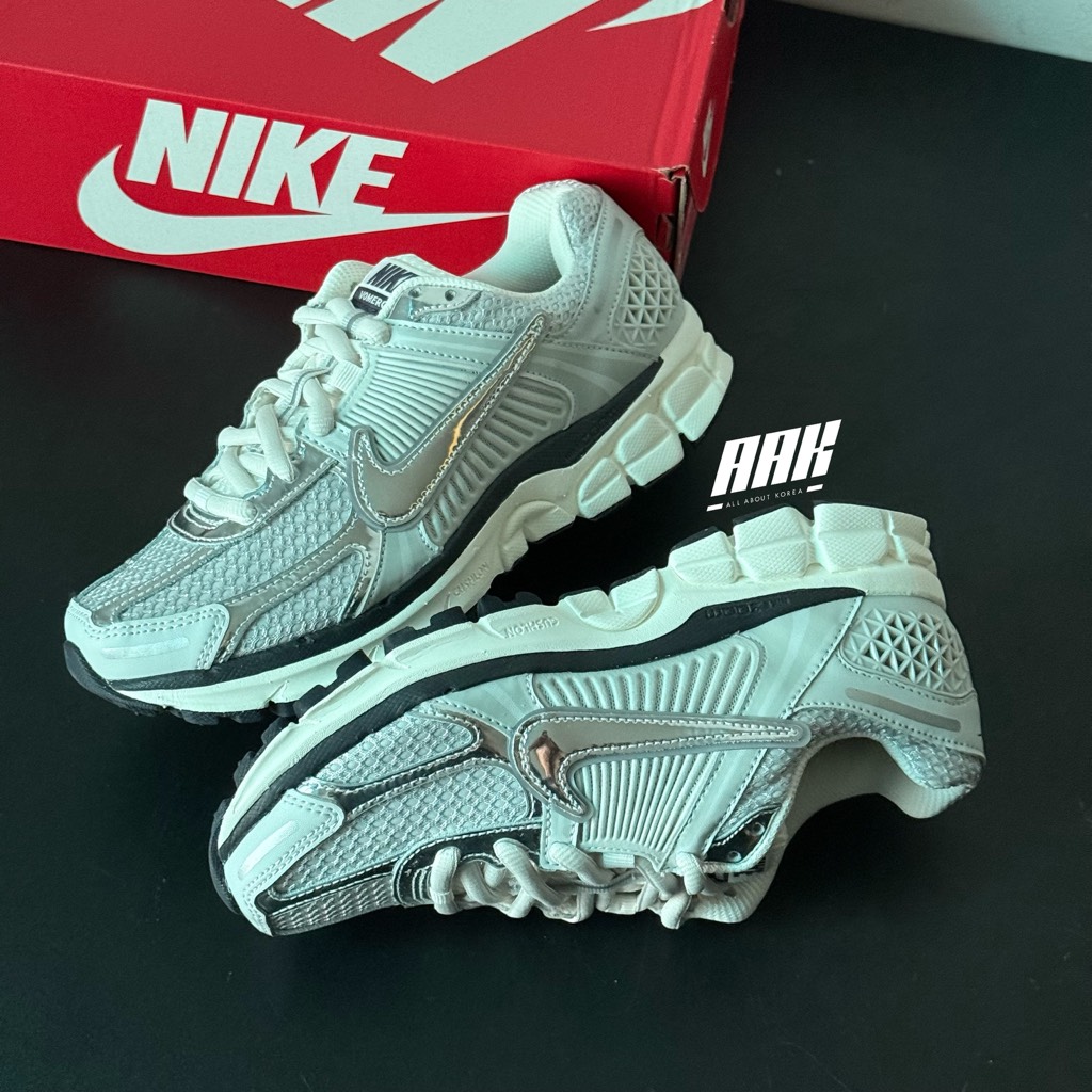 Nike Air Zoom Vomero 5 ‘Photon Dust Metallic Silver’ (FD0884-025)