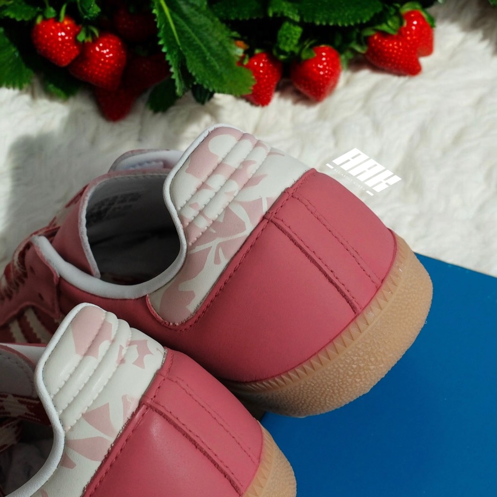 ADIDAS SAMBA OG STEAM WOOD CUSTOM PUPPET /STRAWBERRY BEAR ( IE3437)