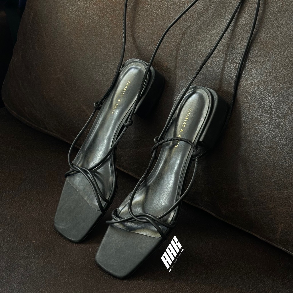 C&K STRAPPY  ANKLE  TINE SANDAL / BLACK (CK1 -70900209)