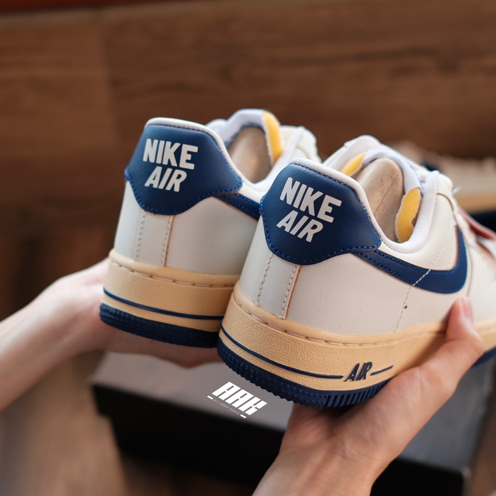 NIKE AIR FORCE 1 '07' 'PALE VANILLA' - FQ8103-133