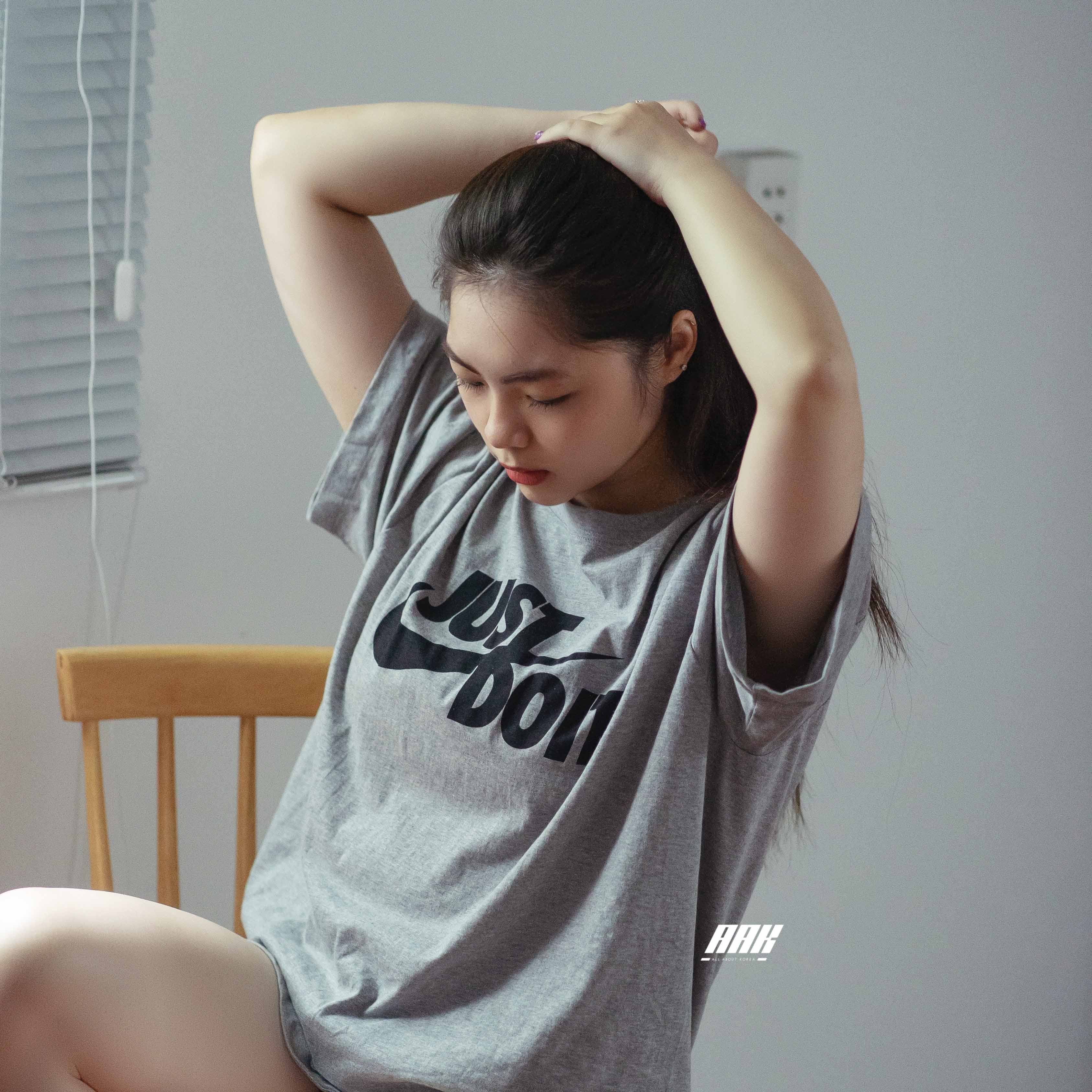 NIKE JUST DO IT SWOOSH TEE-AR5006