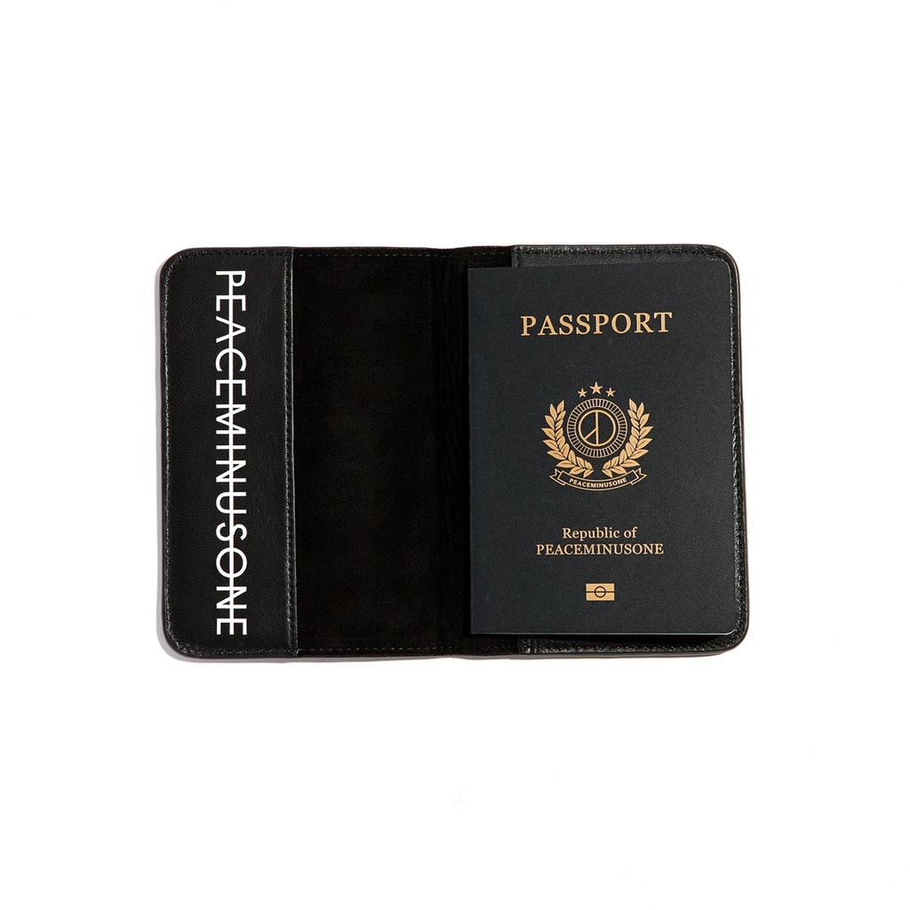 PMO PASSPORT CASE #1 BLACK