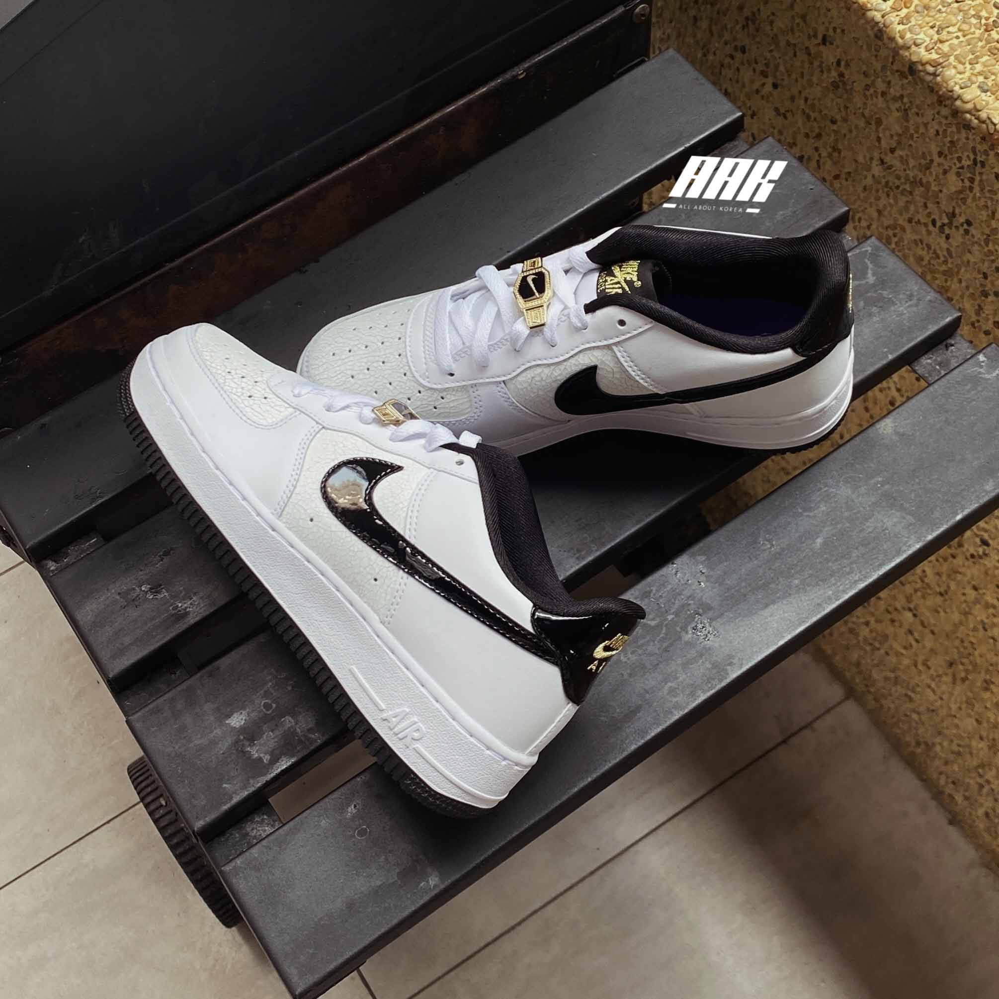 NIKE AIR FORCE 1 LV8 WORLD CHAMPS PLATINUM ( DQ0300 100 )