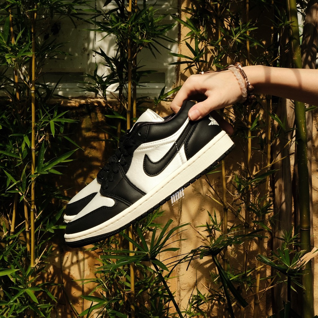 NIKE AIR JORDAN 1 LOW SE " VINTAGE PANDA " ( FB9893 101)