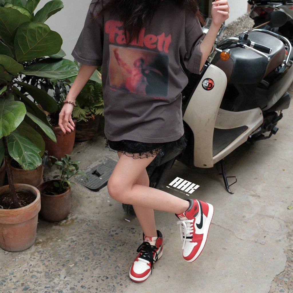 AIR JORDAN 1 RETRO HIGH OG CHICAGO 'LOST AND FOUND' (FD1437 612)