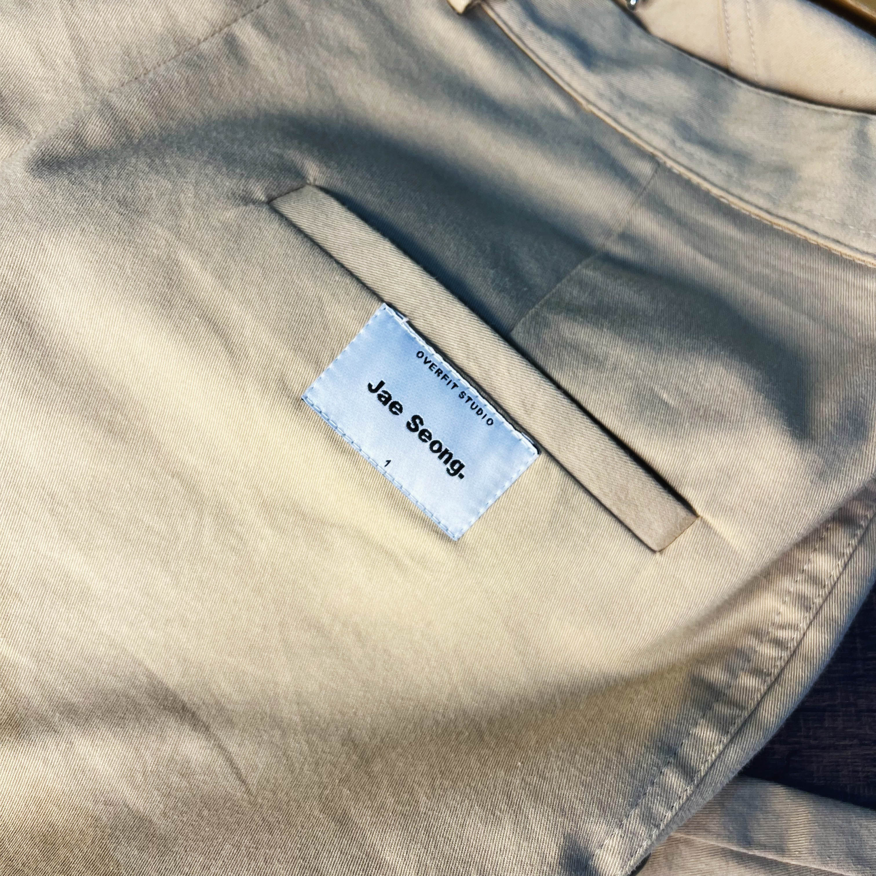 JAESEONG CARGO PANTS - Beige