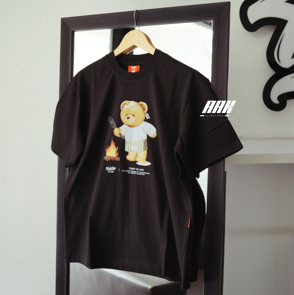 TEDDY ISLAND TEE - COOKING TEDDY (20FW_01) - BLACK