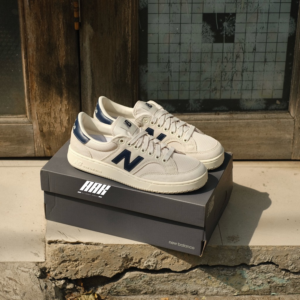 NEW BALANCE PRO COURT - BEIGE/NAVY