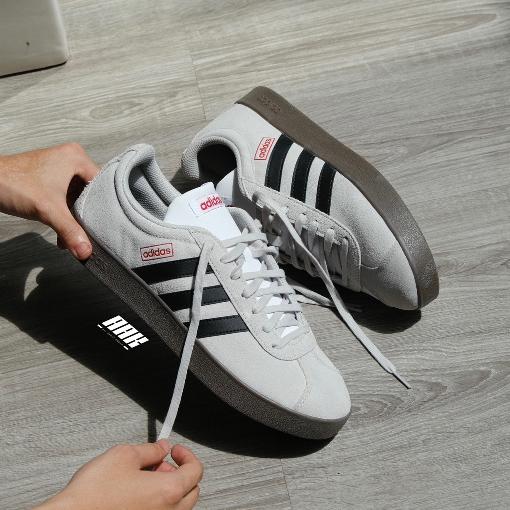 ADIDAS VL COURT 2.0 LIFESTYLE SKATEBOARDING SUEDE SHOES  ( HQ1802)