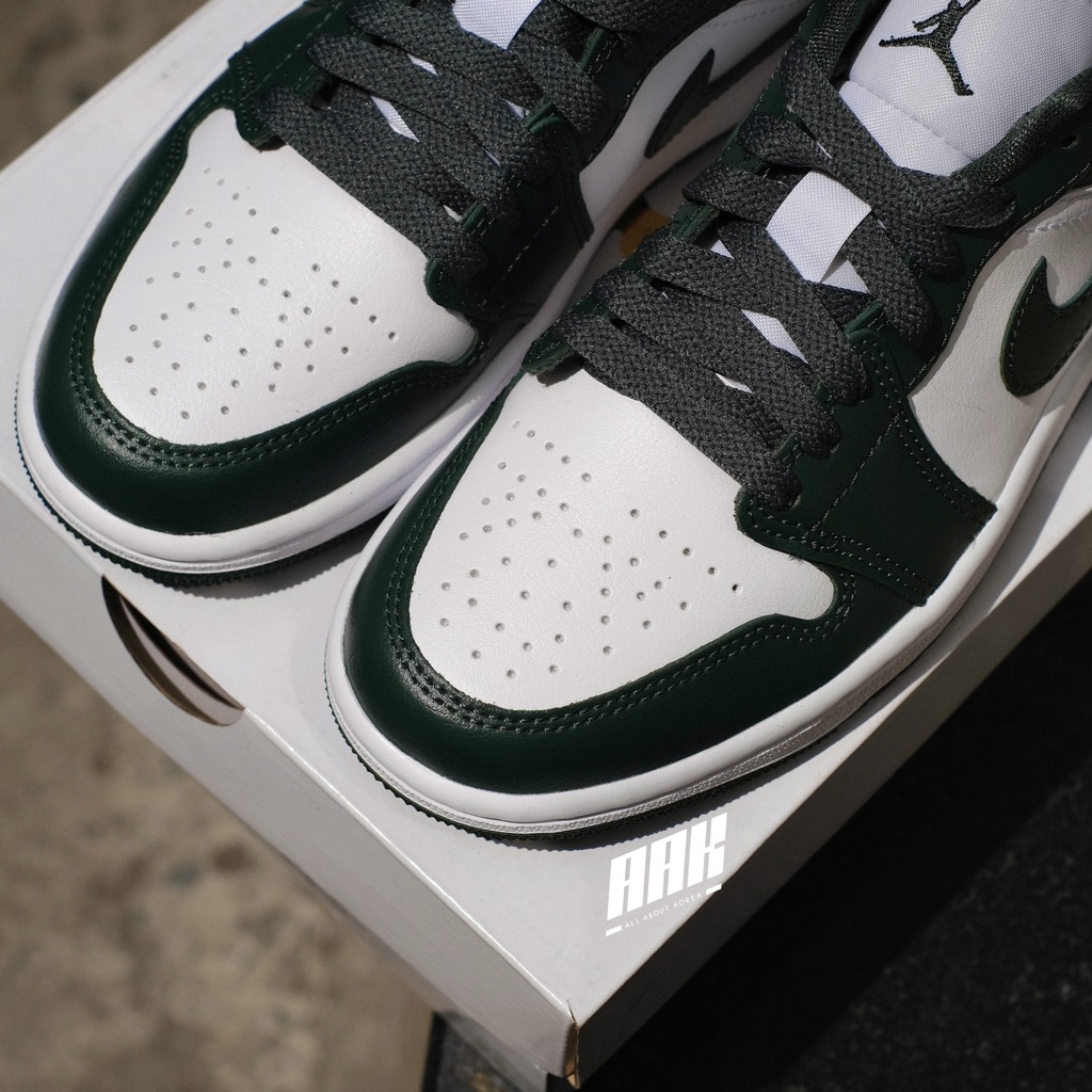 AIR JORDAN 1 LOW 'GALACTIC JADE ' ( DC0774  113)