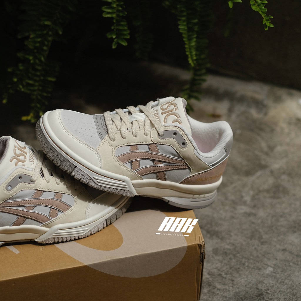 ASICS GEL-SPOTLYTE LOW AMOR AURUM - (1203A396-020)