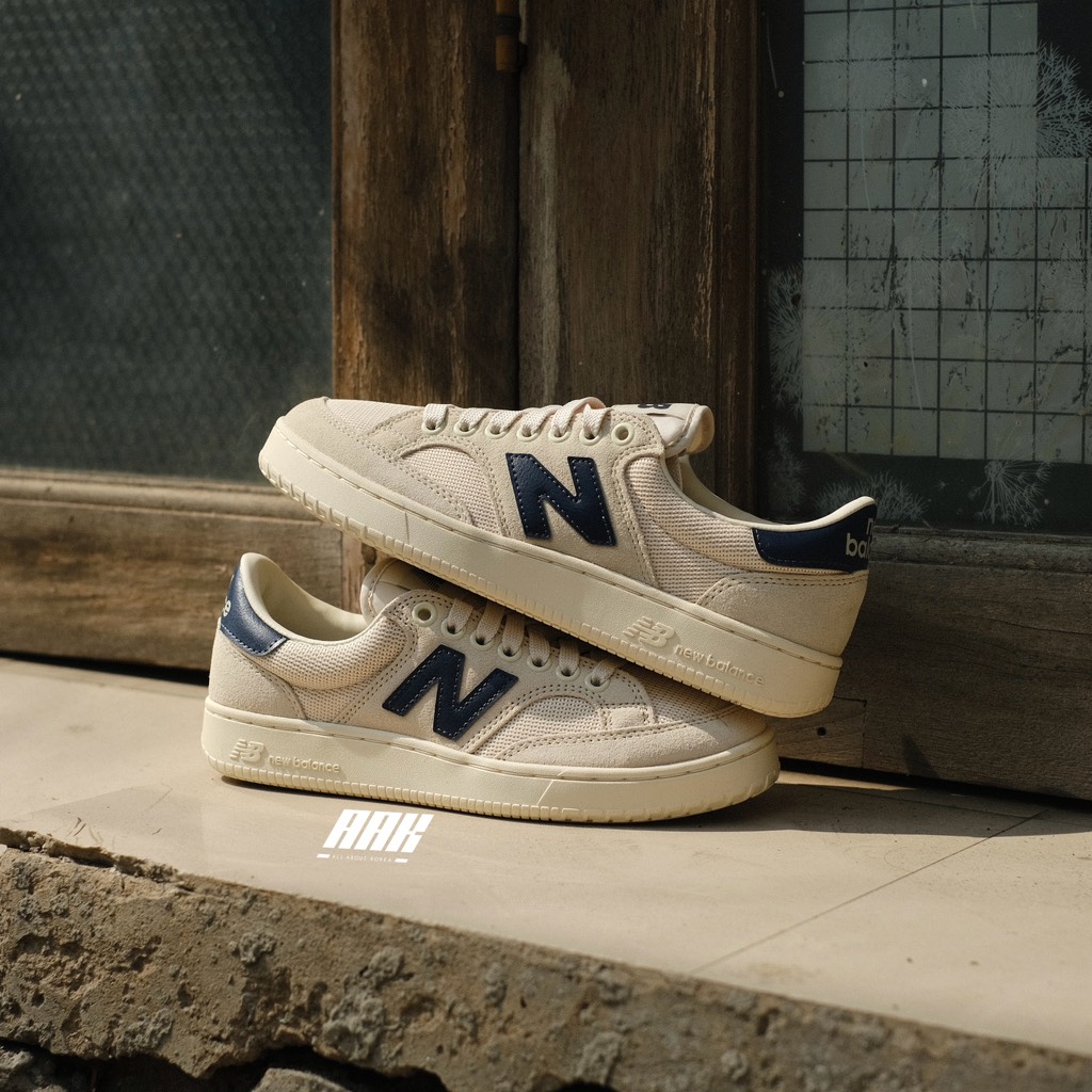 NEW BALANCE PRO COURT - BEIGE/NAVY