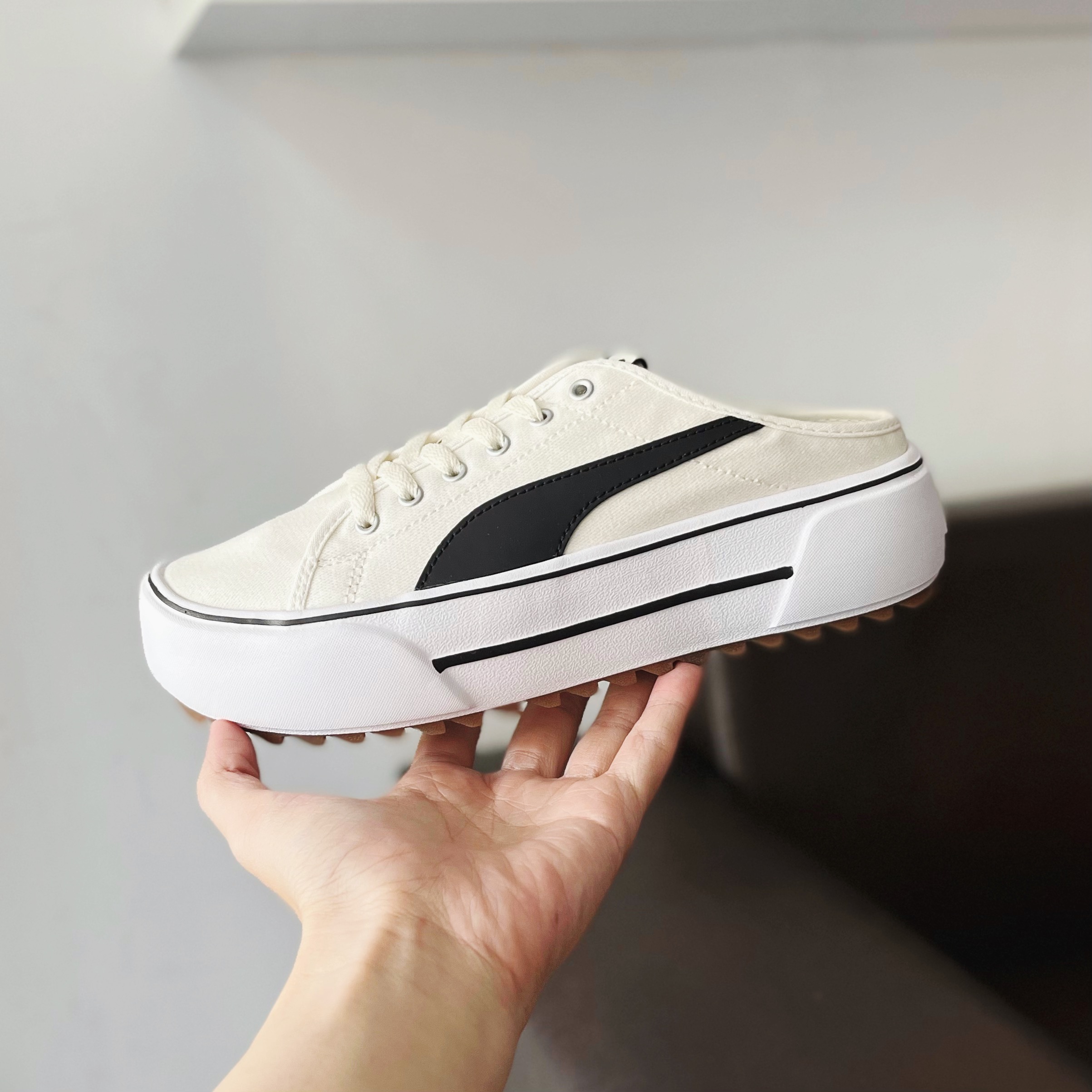 puma kaia mule