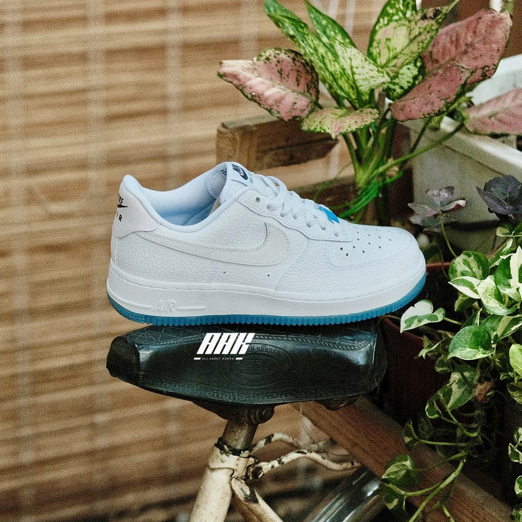 AIR FORCE 1 LX UV " REACTIVE SWOOSH " (DA8301 101 )