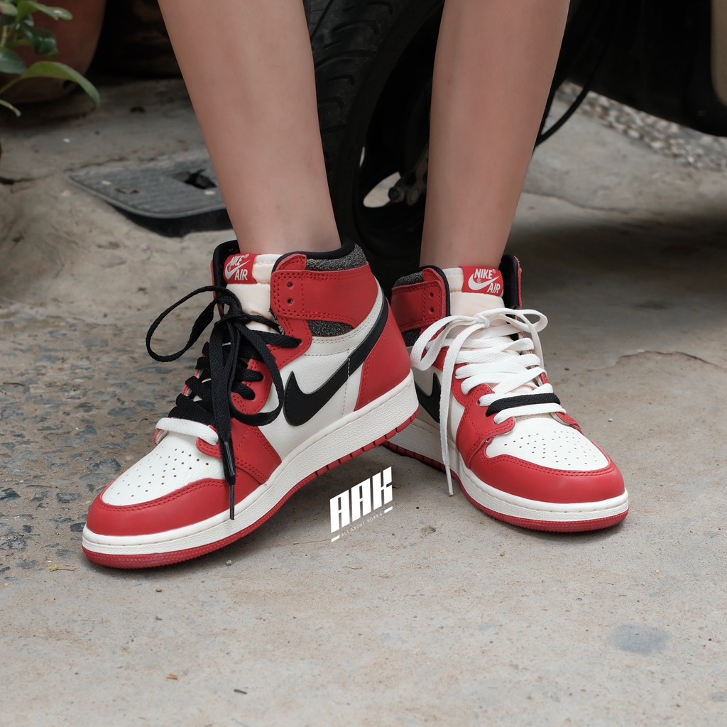 AIR JORDAN 1 RETRO HIGH OG CHICAGO 'LOST AND FOUND' (FD1437 612)