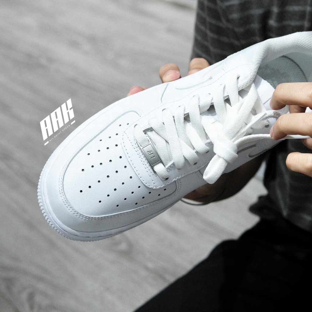 NIKE AIR FORCE 1 07 LOW WHITE