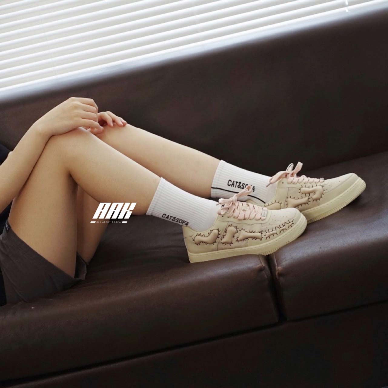 Cat&Sofa Sneakers 'Bone' AC234