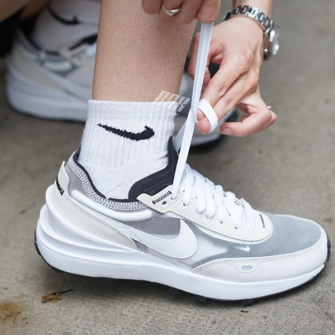 NIKE WAFFLE ONE White