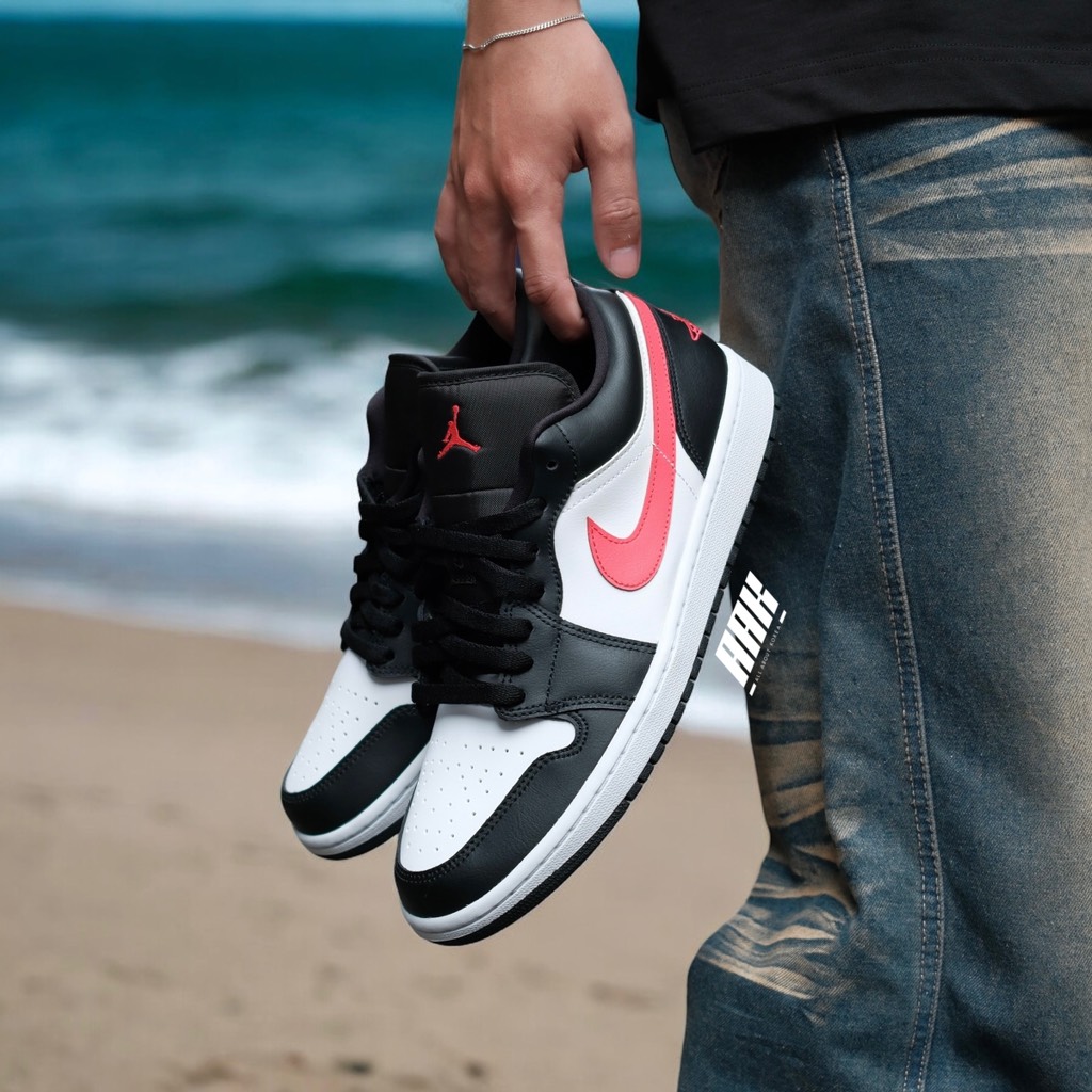 JORDAN 1 LOW BLACK SIREN RED - DC0774 004