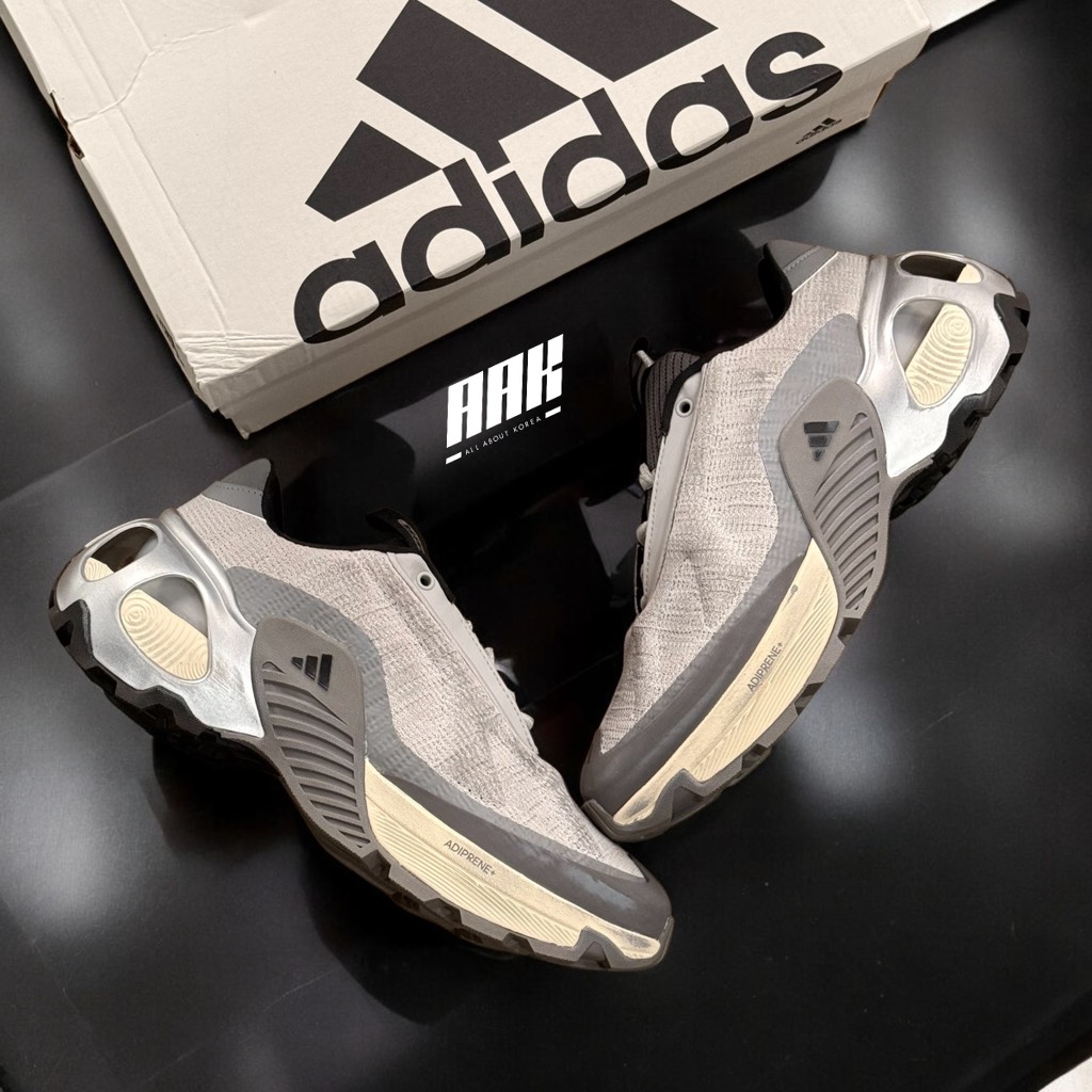 ADIDAS EDGE RUNNER "LIGHT/GREY "(JQ7589 )
