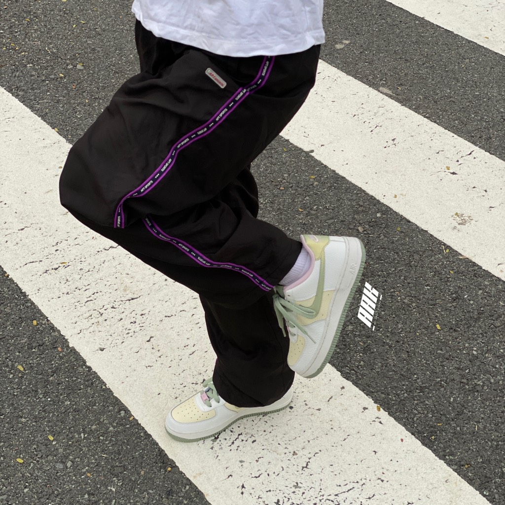 AIR FORCE 1 LV8 Honey Drew - DQ0360 100