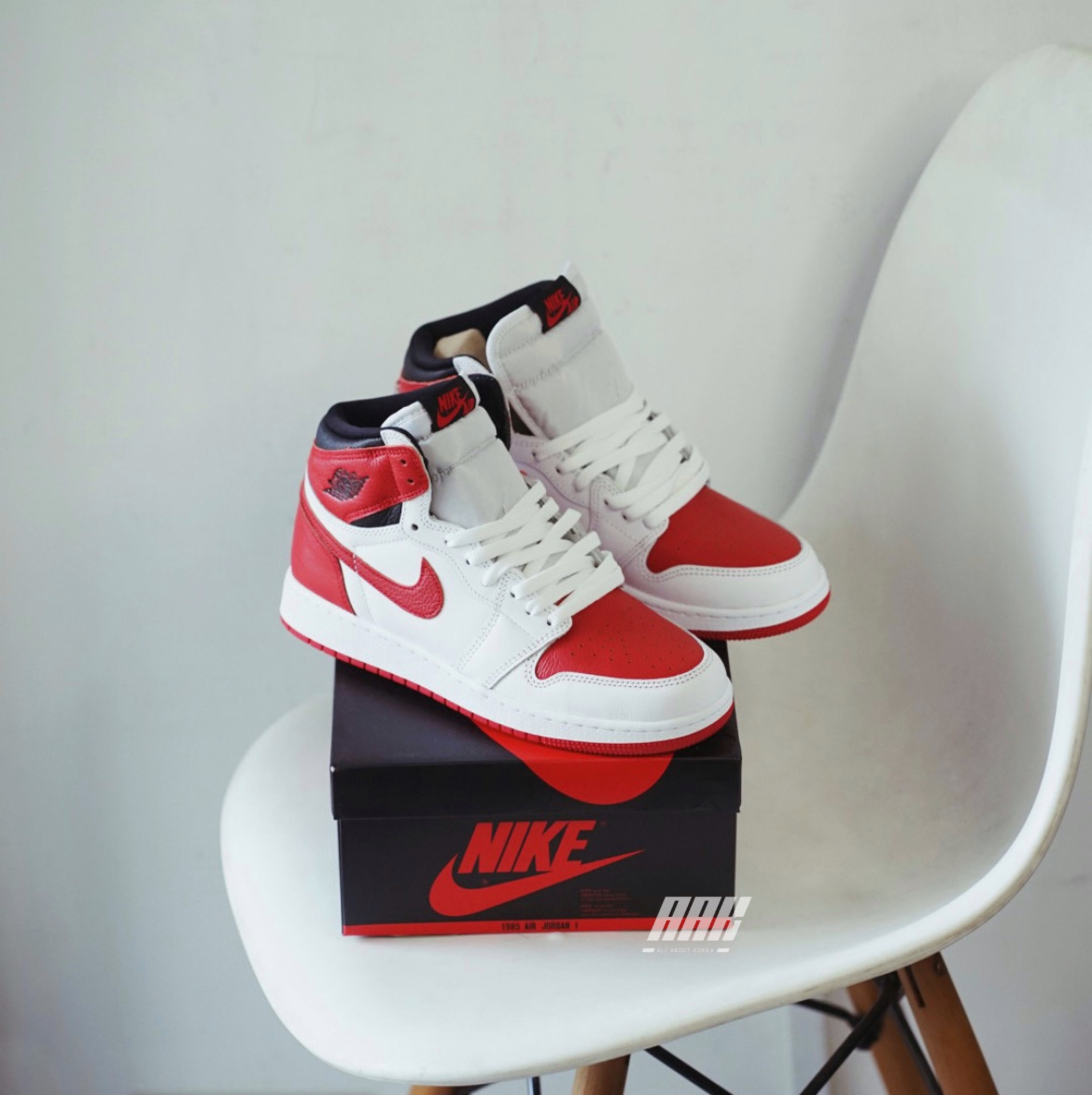 NIKE AIR JORDAN 1 RETRO HIGH OG 'Heritage' GS - 575441 161