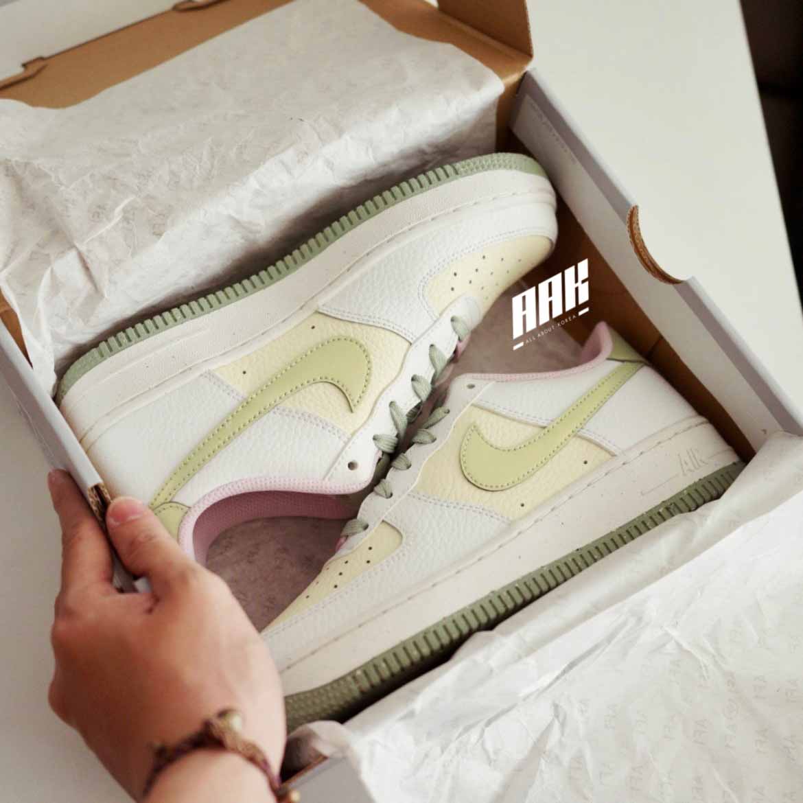 AIR FORCE 1 LV8 Honey Drew - DQ0360 100