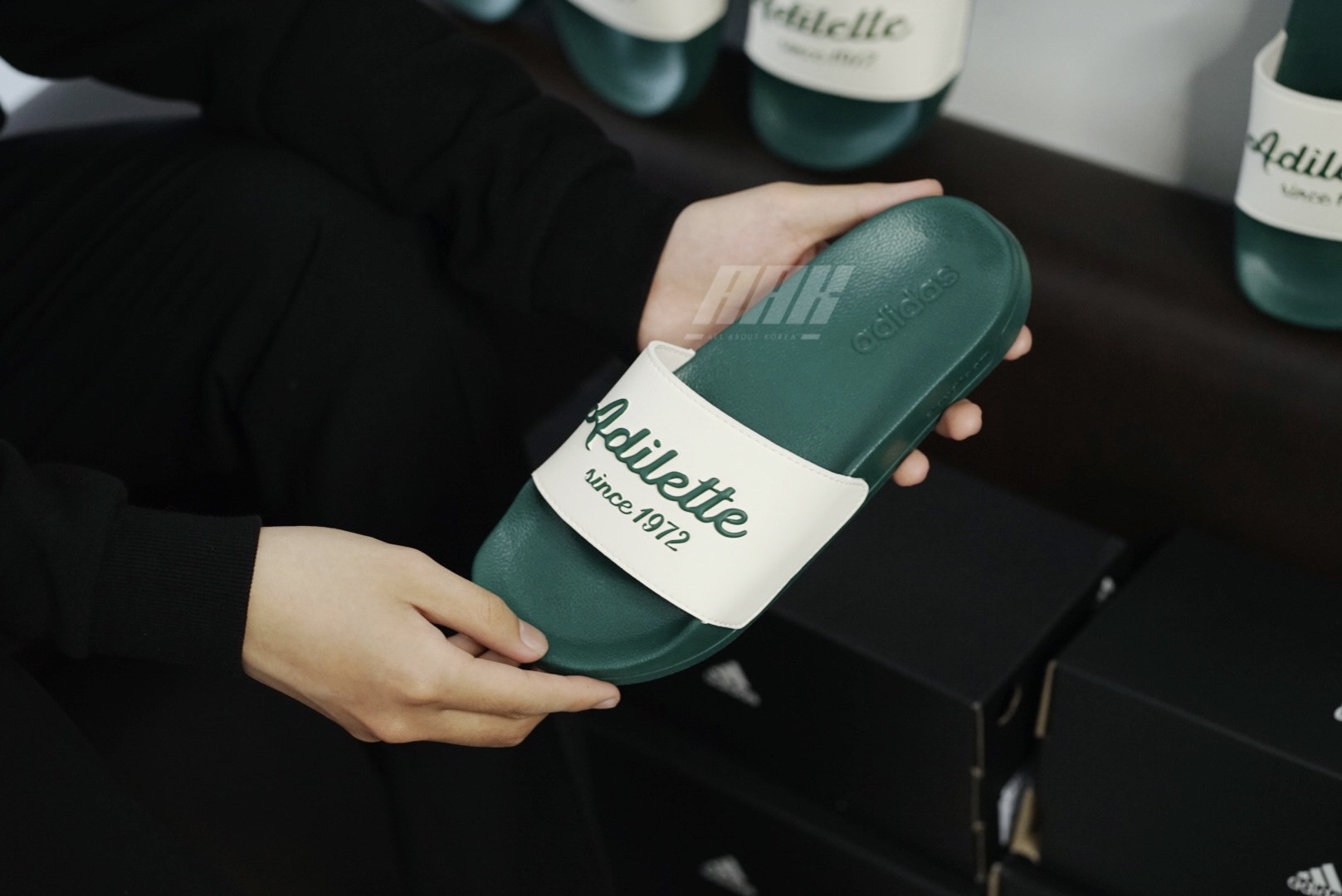 ADIDAS ADILETTE COMFORT GREEN - SHOWER - GW8749