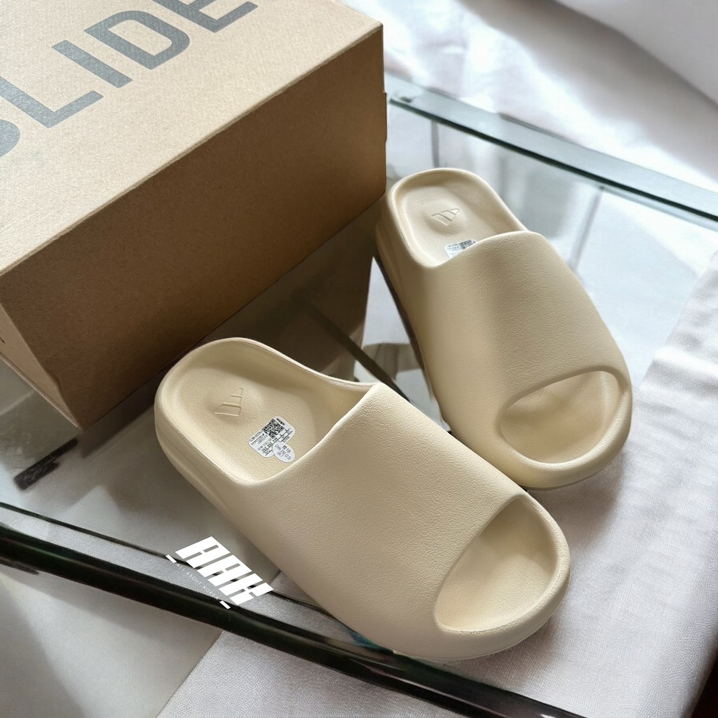 ADIDAS YEEZY SLIDE 'BONE' - FZ5897
