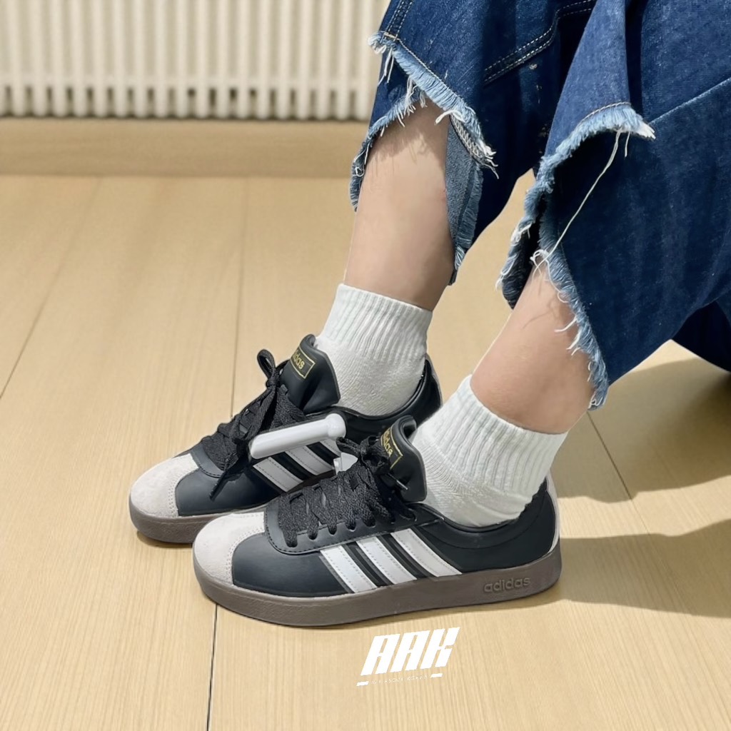 ADIDAS VL COURT CLASSIC BLACK/WHITE GUM ( JQ2471)