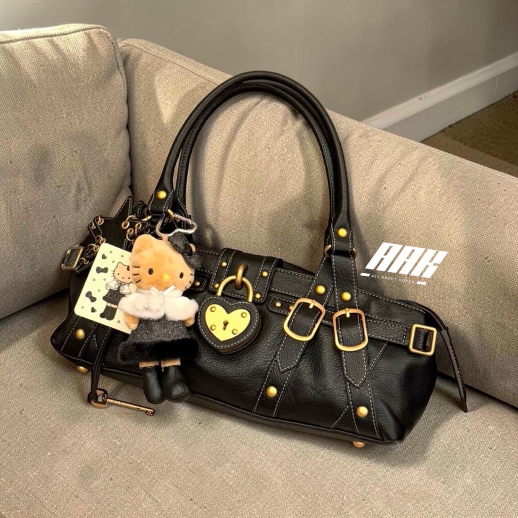ECODAY Lockie Heart baguette bag "Pure Black"