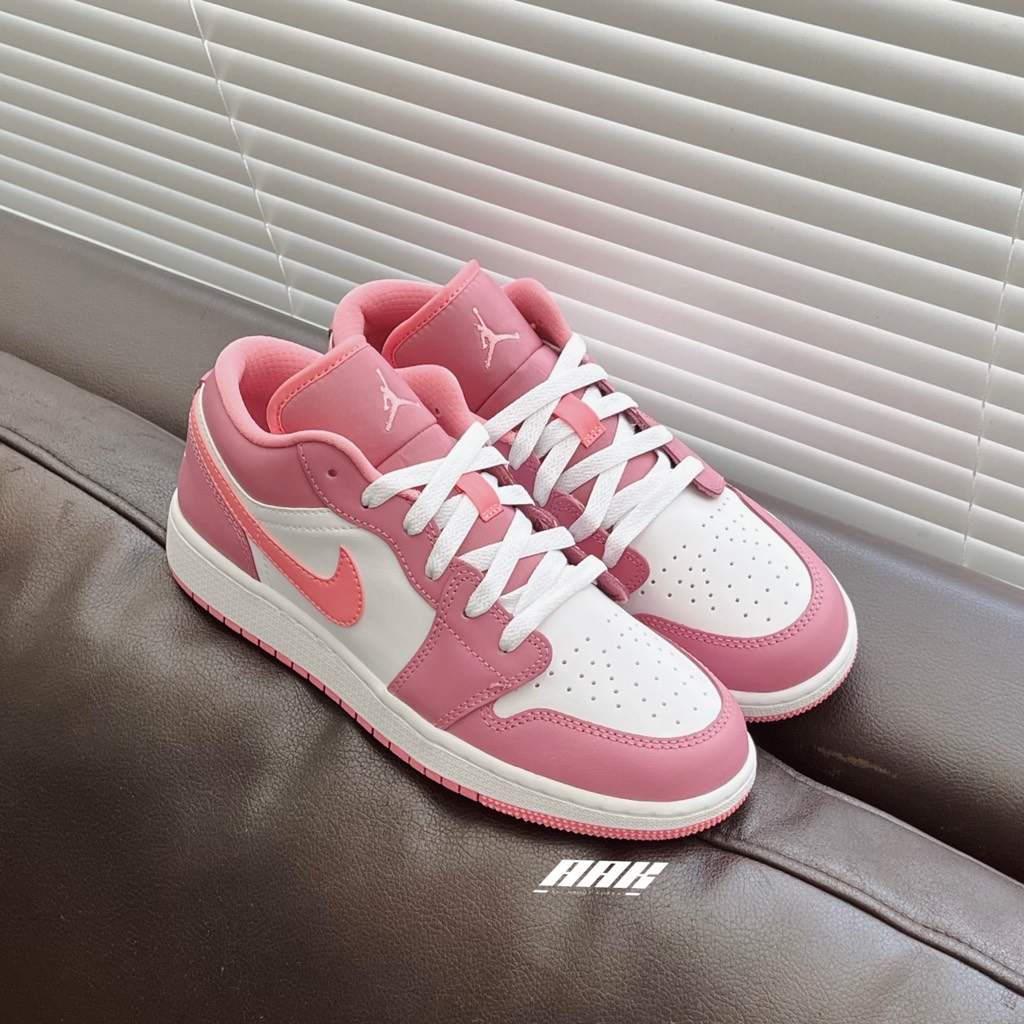 NIKE AIR JORDAN 1 LOW GS “DESERT BERRY” 553560 616