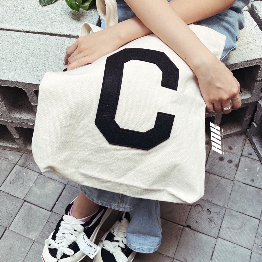 COVERNAT TOTE BAG