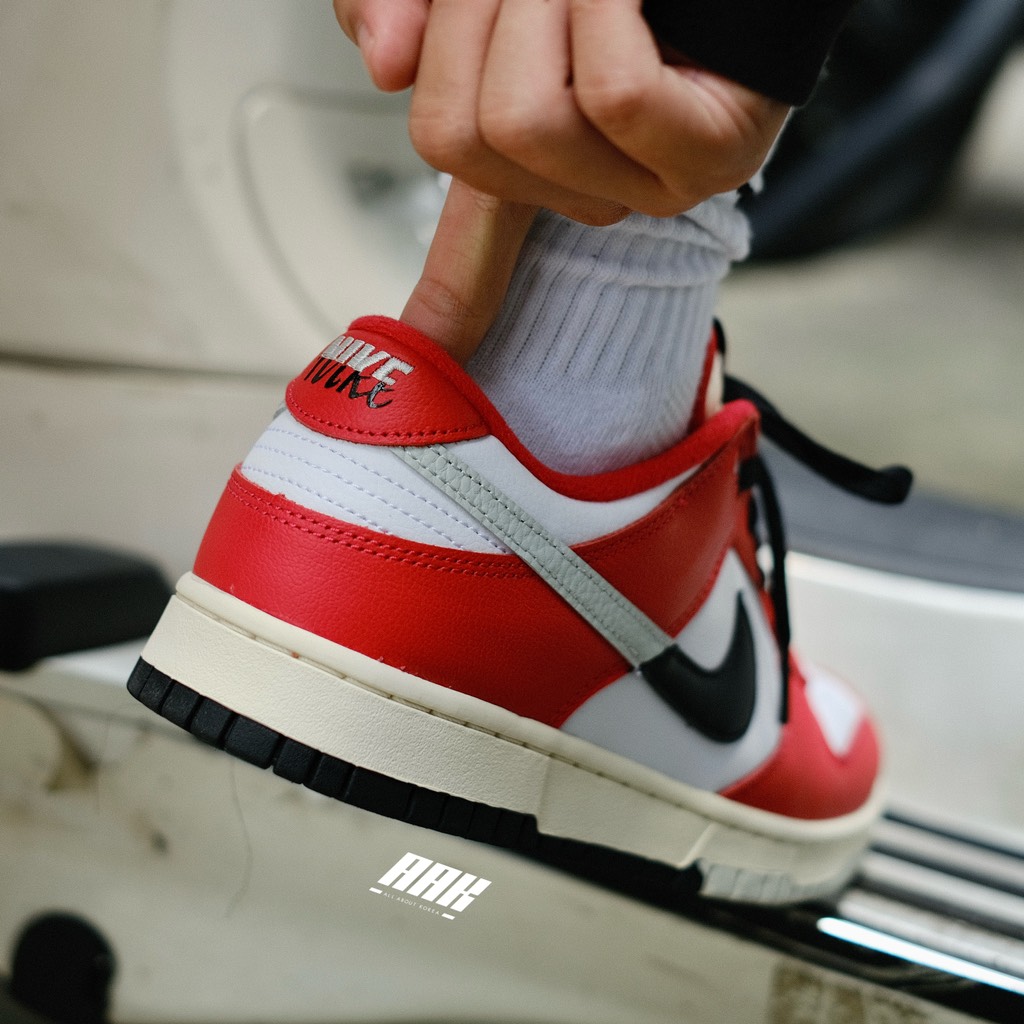 NIKE DUNK LOW RETRO "CHICAGO SPLIT" (DZ256 600)