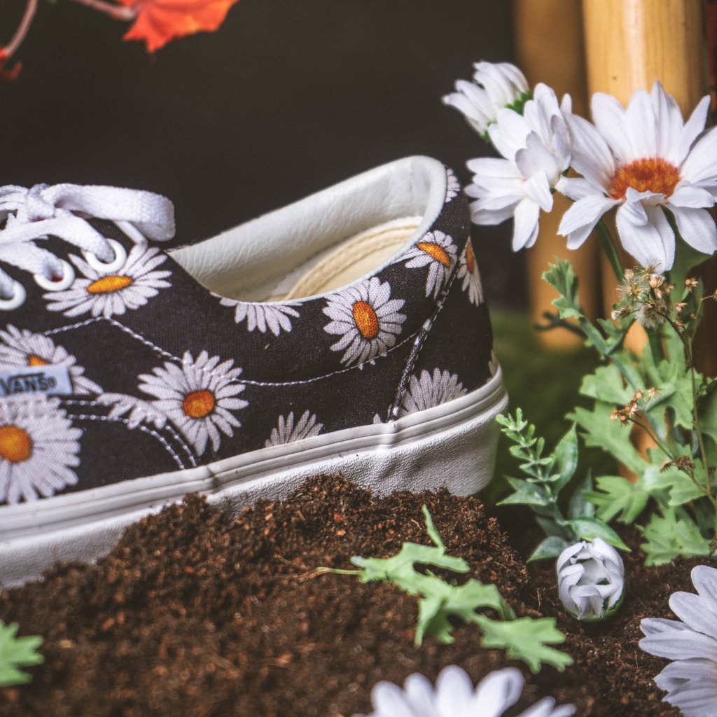 VANS CLASSIC SLIP-ON DAISY - VN0A38F7TOZ