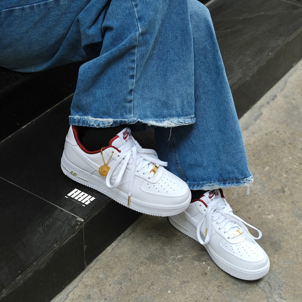 NIKE AIR FORCE 1 LOW  "JUST DO IT HANGTAG (DV7584-100)