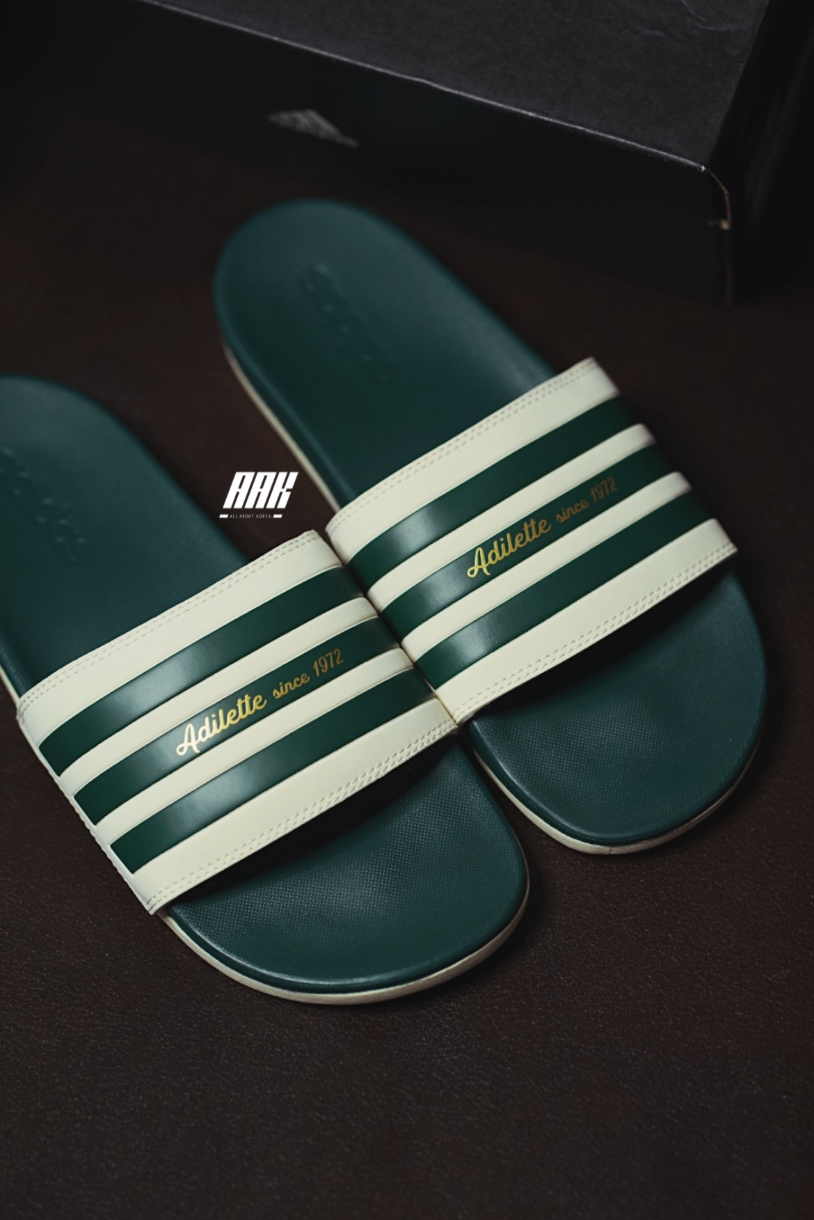 ADIDAS ADILETTE COMFORT GREEN ( GW8754 )