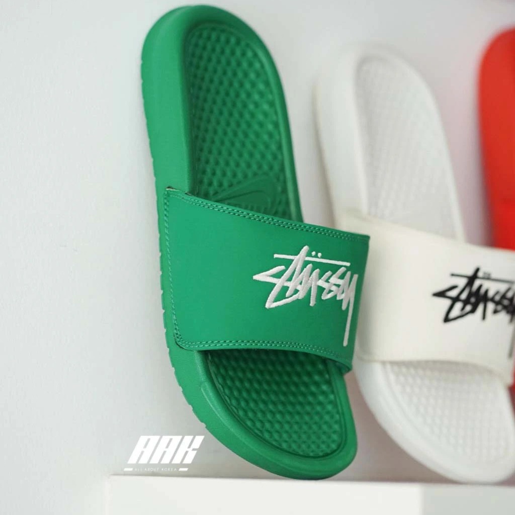 NIKE BENASSI STUSSY PINE GREEN - DC5239 300