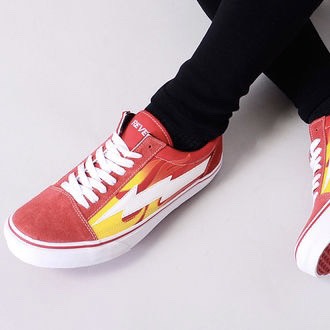 REVENGE X STORM RS588977 002RD