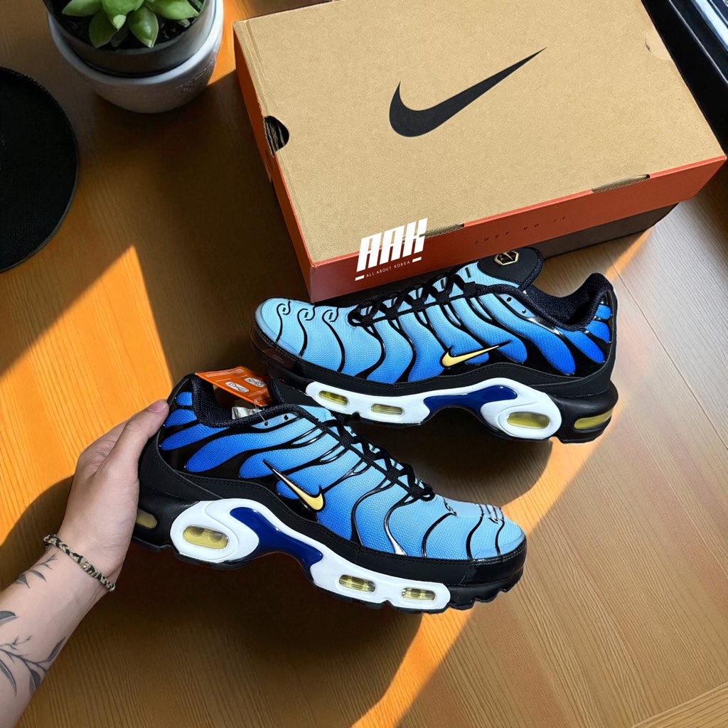 NIKE AIR  MAX PLUS OG "Sky Blue/Hyper Blue" (DX0755-001)