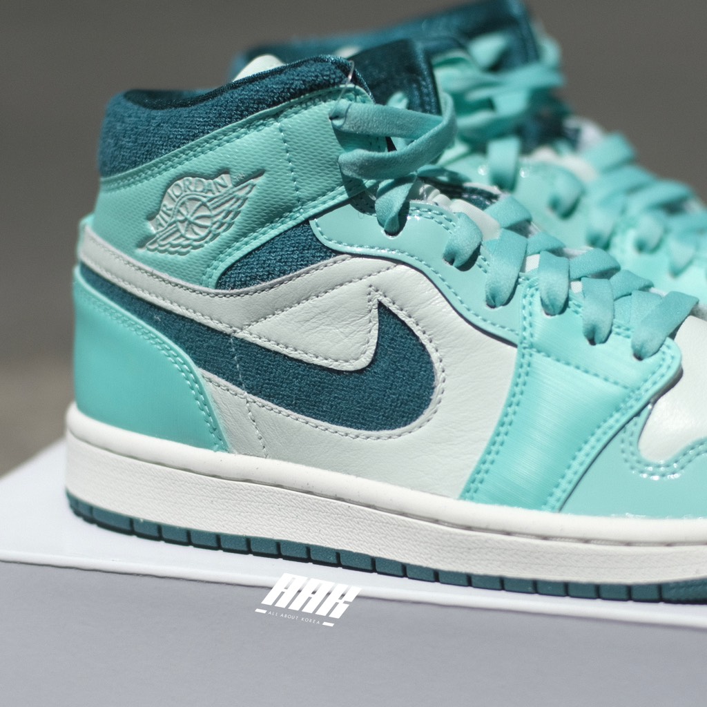 AIR JORDAN 1 MID BLEACHED TURQUOISE (DZ3745 300)