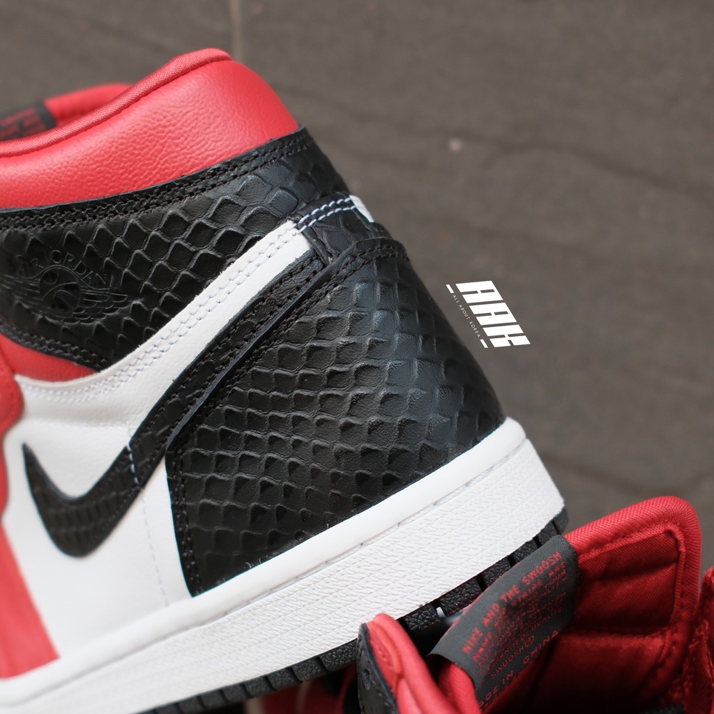 NIKE AIR JORDAN 1 HIGH OG 'SATIN SNAKE CHICAGO' - (CD0461 601)