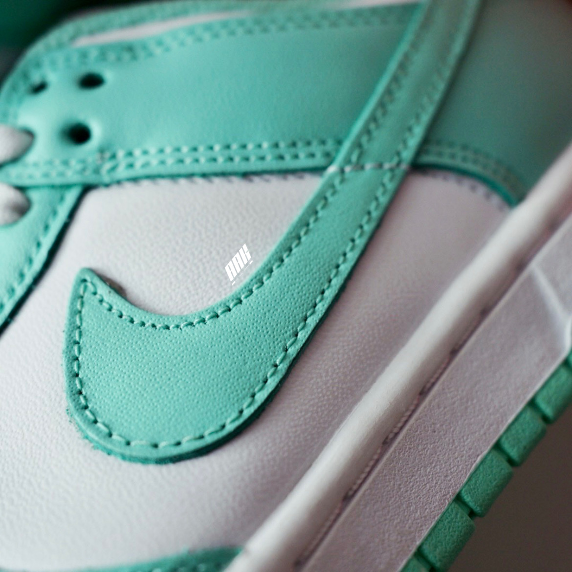 Nike Dunk Low W (DD1503 105) ‘Green Glow’