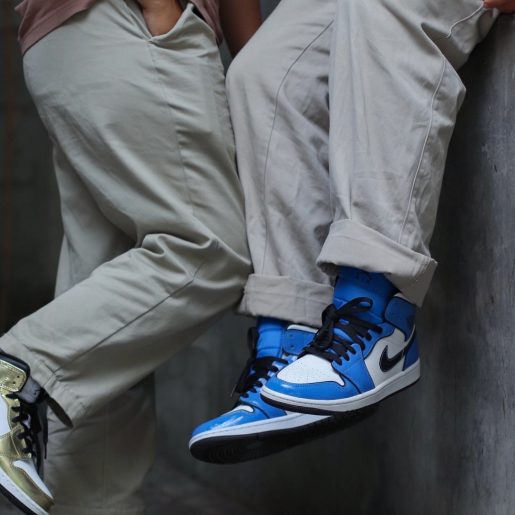 JORDAN 1 MID SIGNAL BLUE - DD6834 402